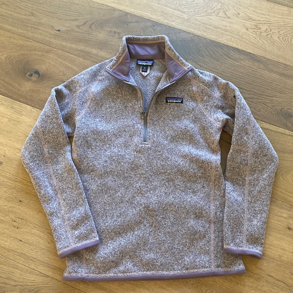 Patagonia XS half zip in purple